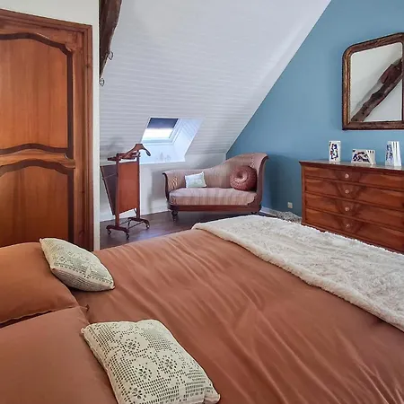 2 Bedroom Stunning In *